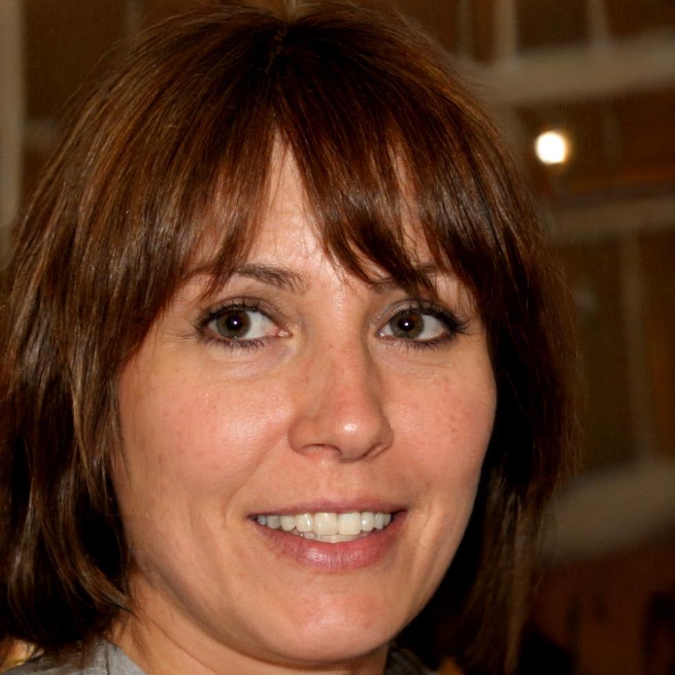 Retrato profesional de Esperanza Morales